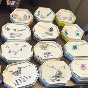 Bomb party bundle

12 items

I ship with insurance next-day